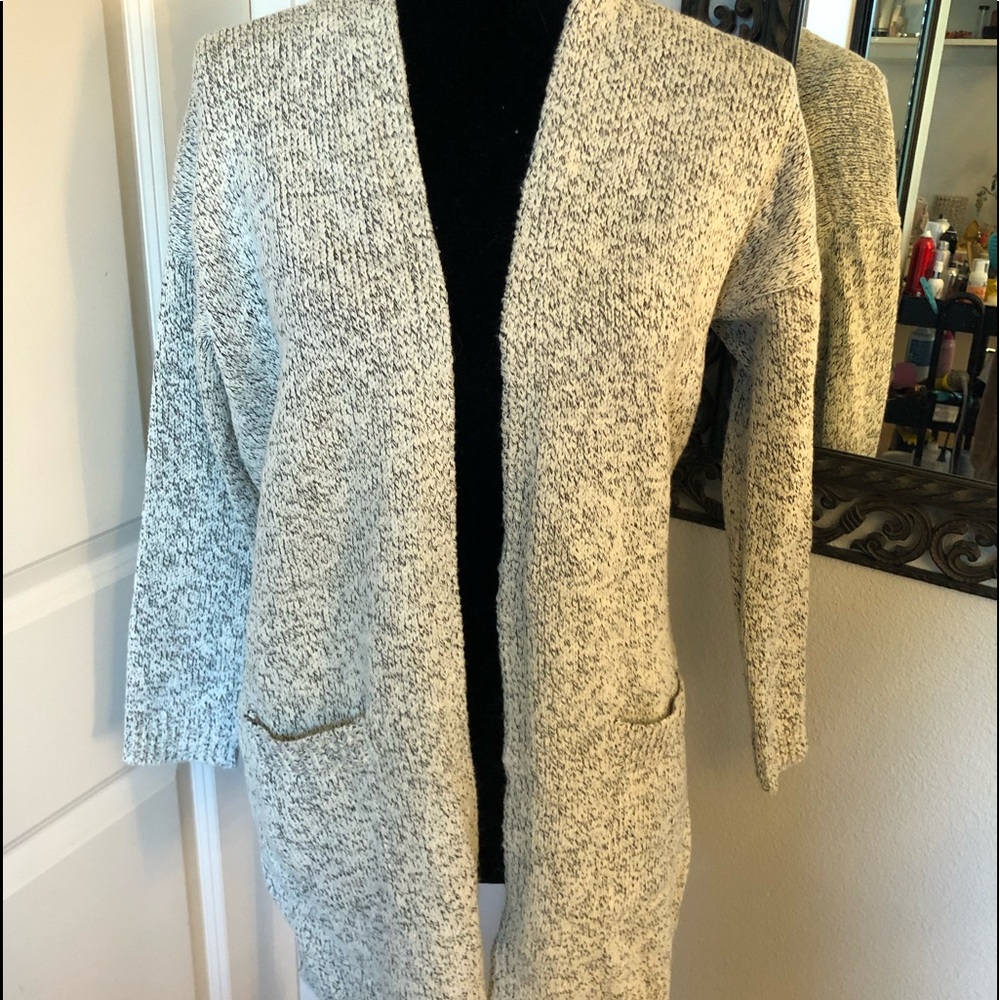 Cardigan sweater